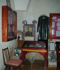 Меморіальна експозиція організатора музею о.М.Немелівського